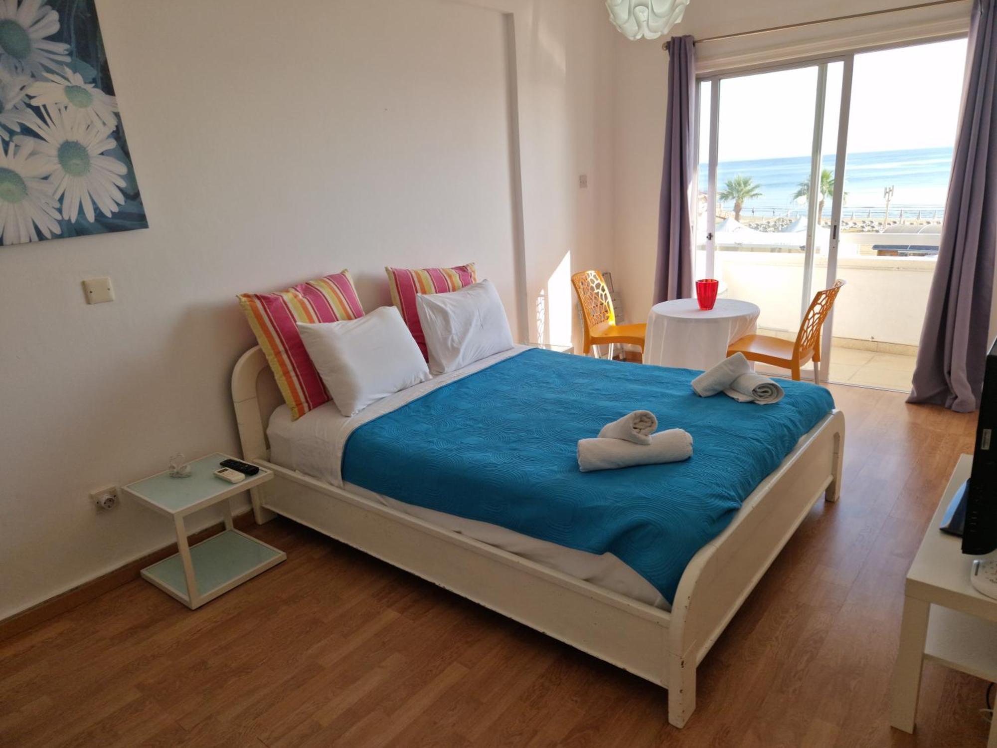 Kolonaki Seaview Apartments Larnaca Pokój zdjęcie